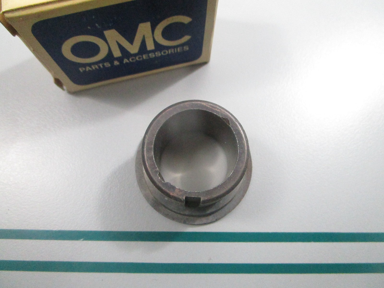NEW OEM 303380 0303380 OMC Johnson Evinrude Front Gear Bearing 0810