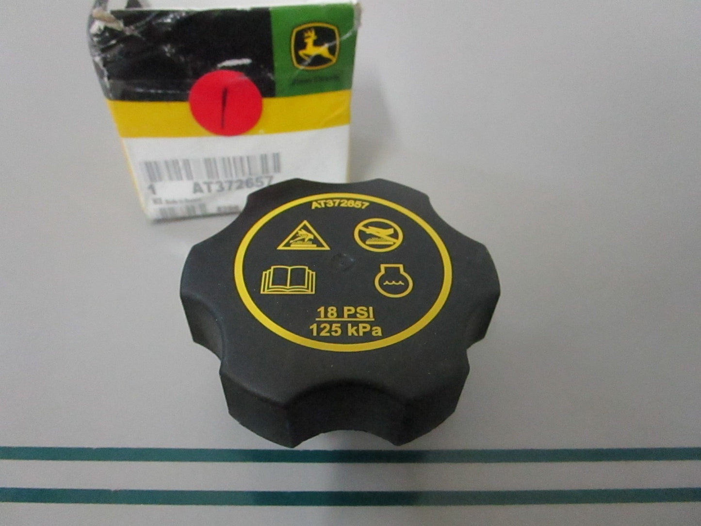 NEW OEM AT372657 John Deere Radiator Filler Cap 0810