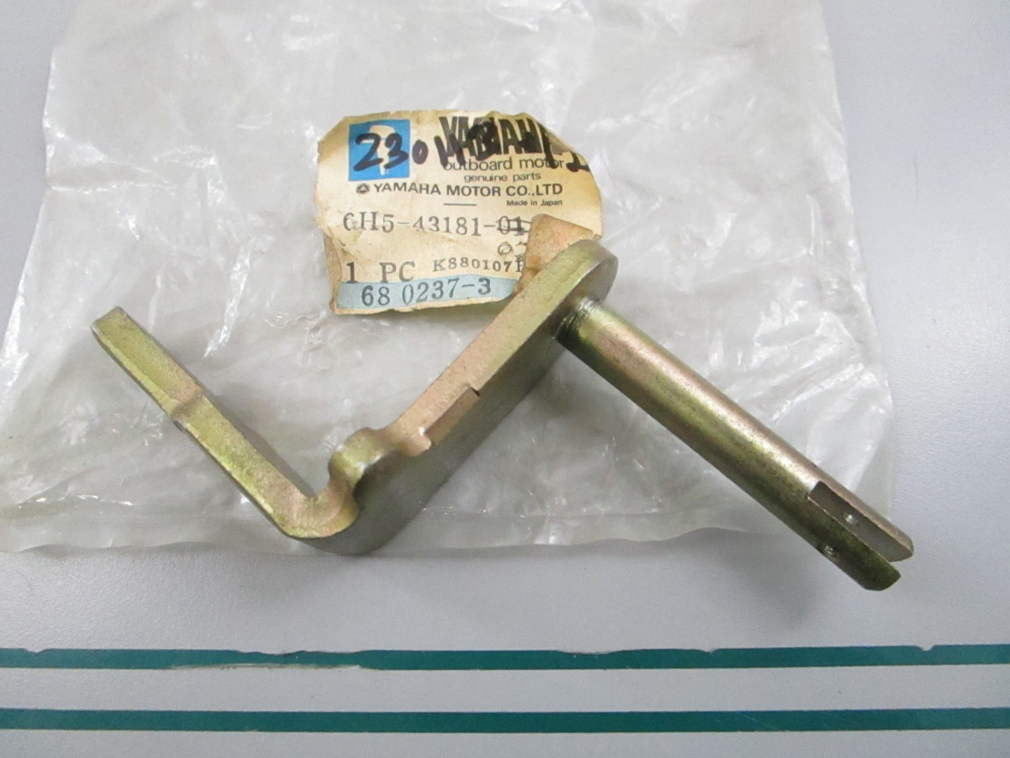 NEW OEM 6H5-43181-01-00 Yamaha Tilt Stop Lever 0810