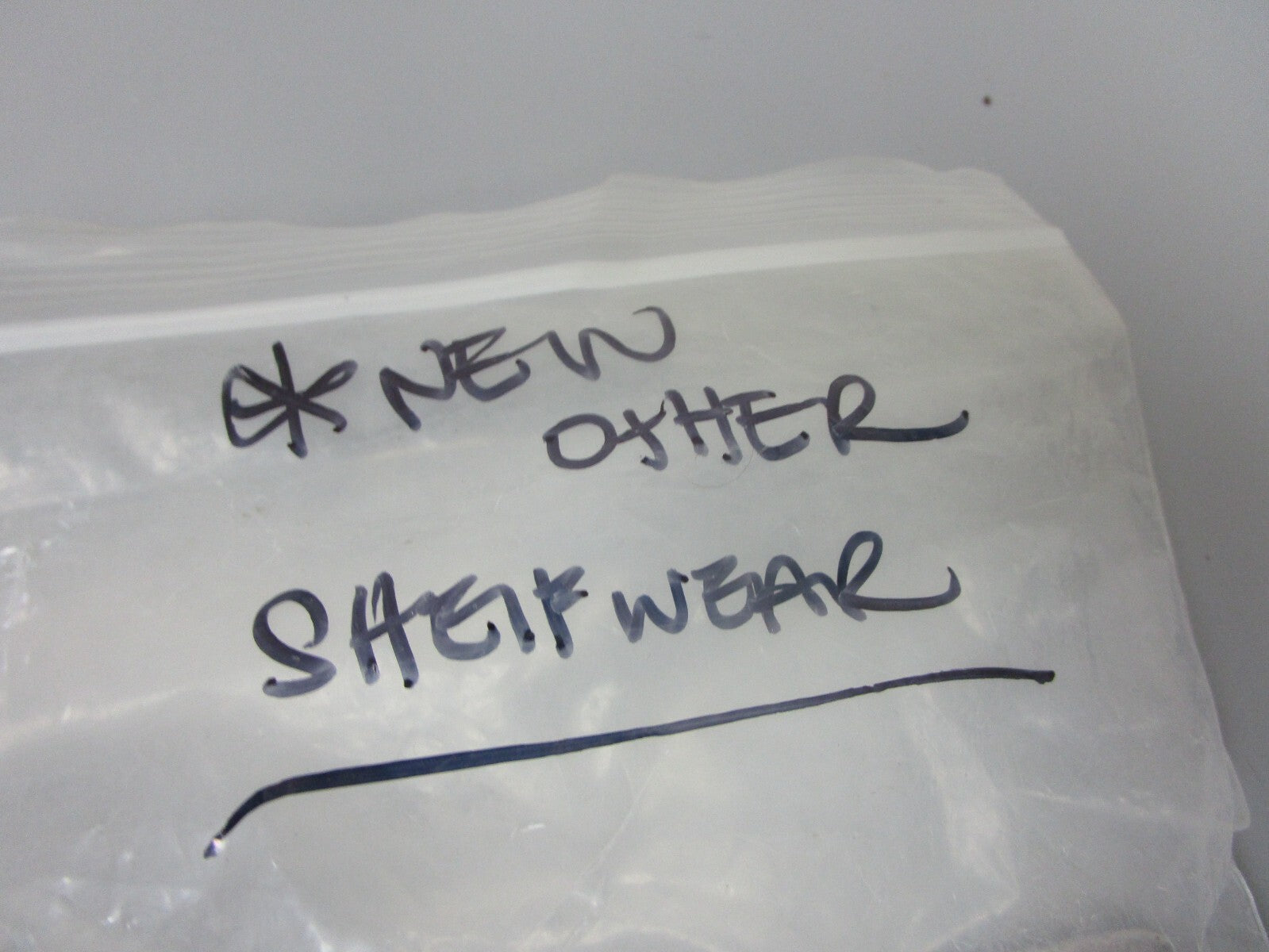 *NEW OEM* 0720 Cummins Oil Cooler 3959031