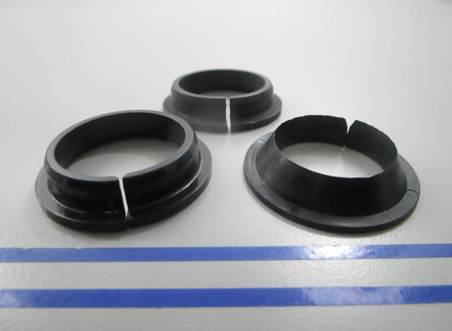 *NEW OEM* (LOT OF 3) 0810 OMC Johnson Evinrude Bushing 387618 0387618