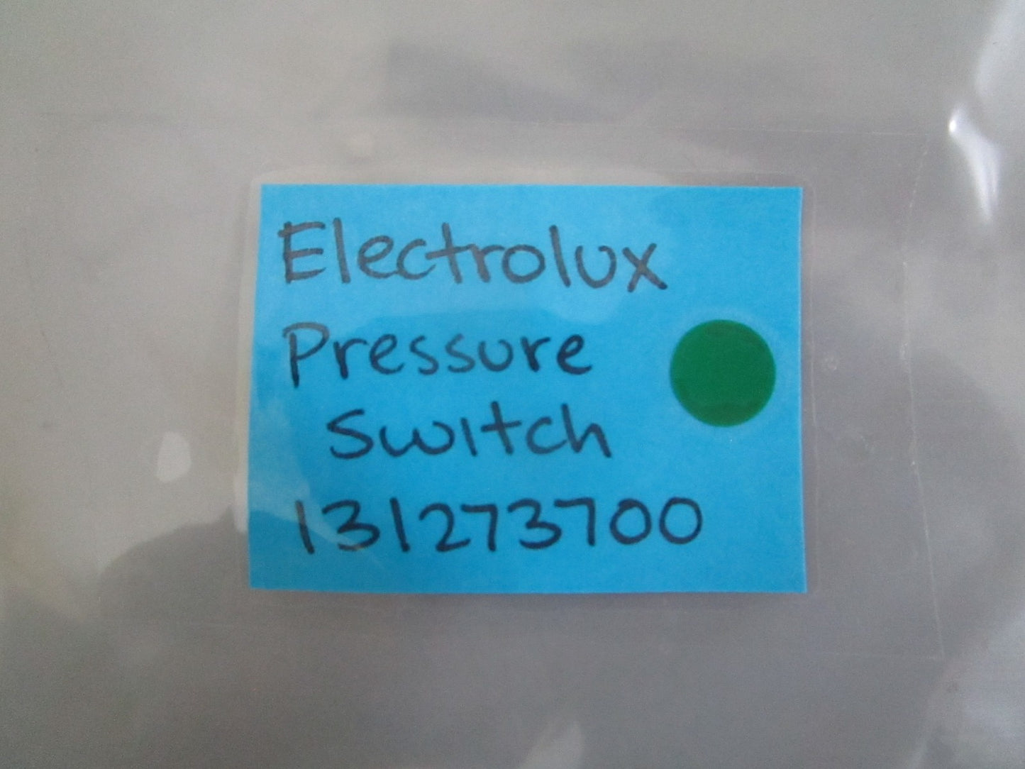 NEW OEM 131273700 Electrolux Pressure Switch 0820