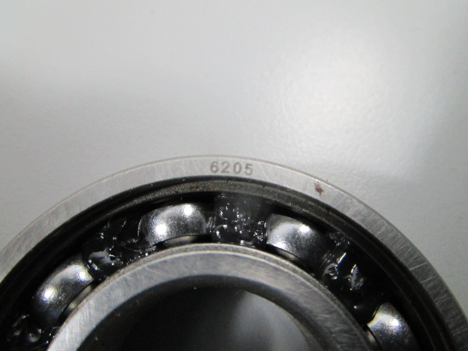 NEW OEM M169375 John Deere Ball Bearing 0810