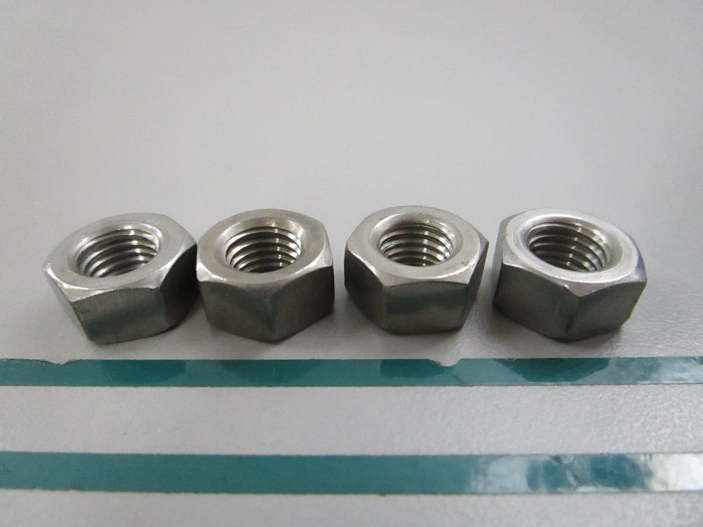 NEW OEM (LOT OF 4) 306422 0306422 OMC Johnson Evinrude Nut 0810