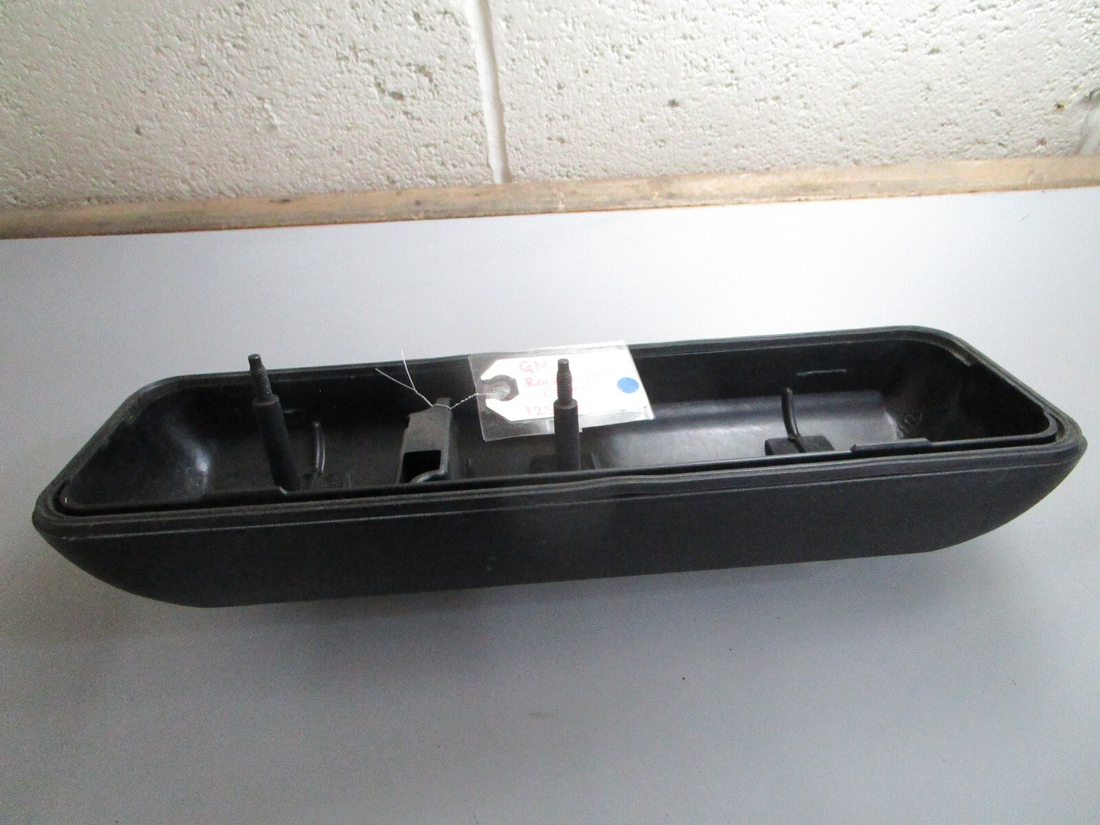 *NEW OEM* 0820 GM Rocker Arm Cover 12554257