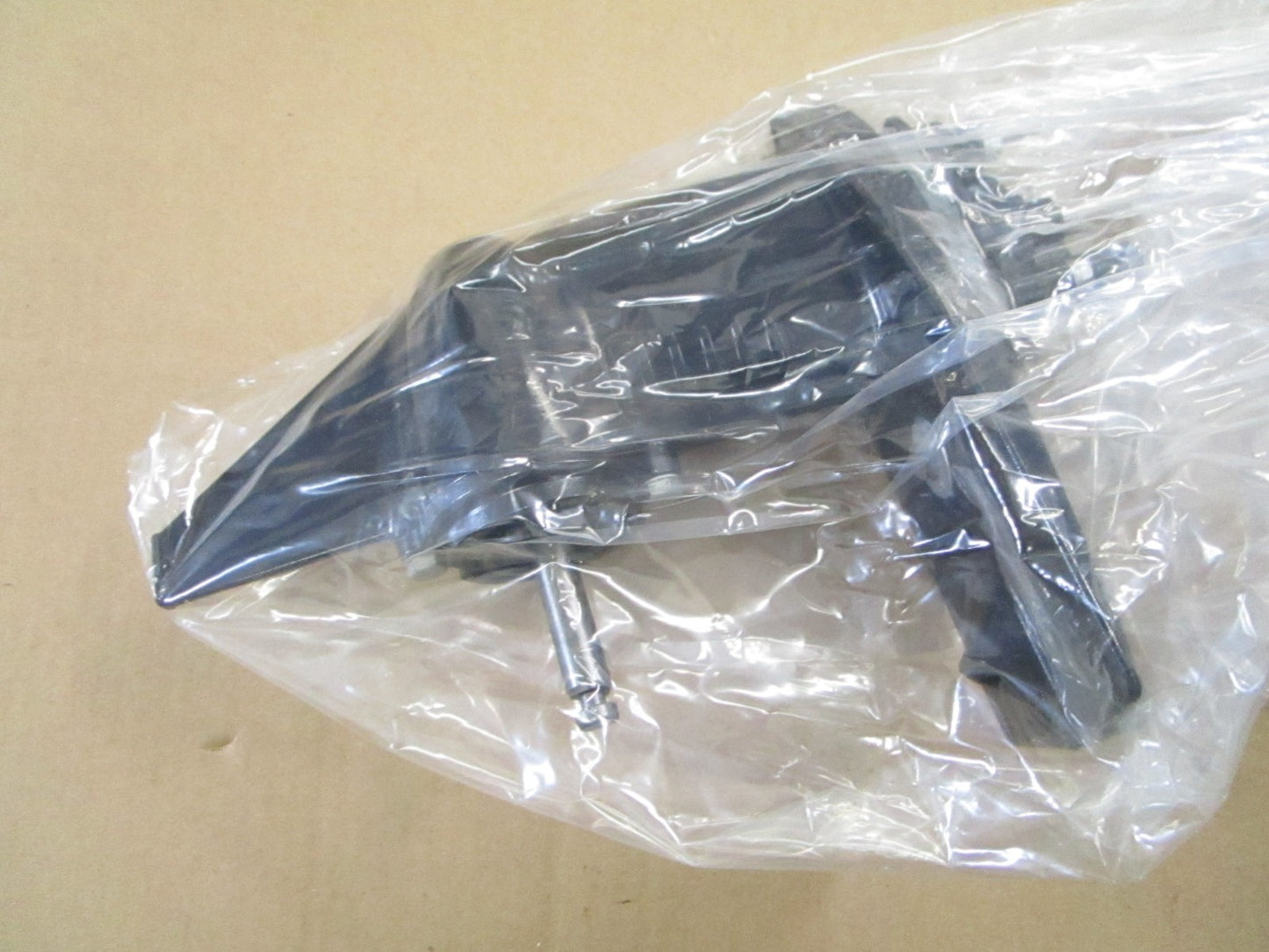 NEW OEM 1668-898103T74 Mercury Quicksilver Complete Gearcase Long Shaft 0820