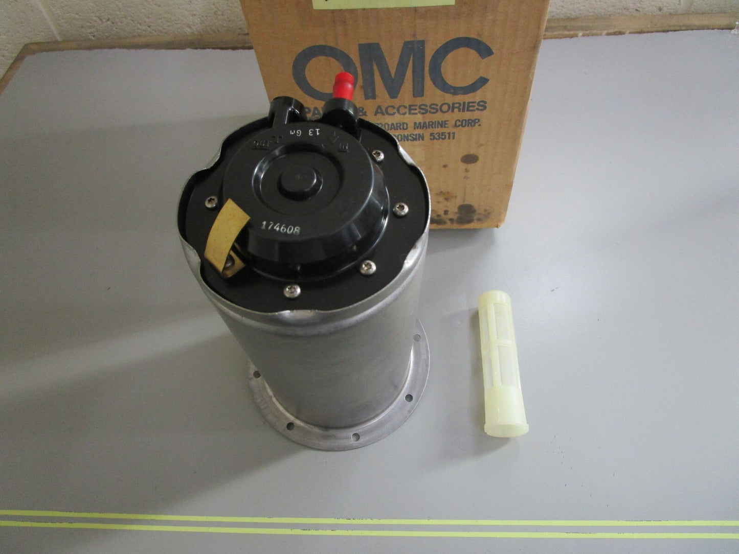 *NEW OEM* 0820 OMC Johnson Evinrude Pump Reservoir Ay 174621 0174621