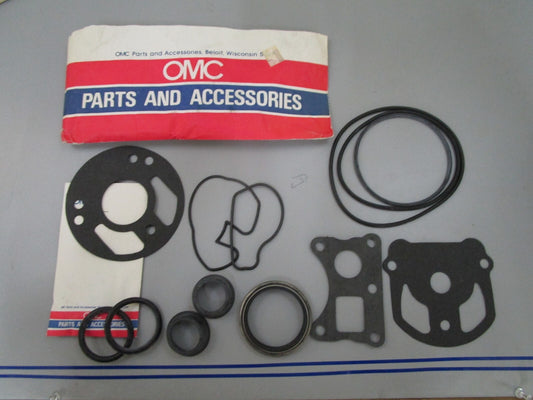 *NEW OEM* 0810 OMC Johnson Evinrude Gear Housing Seal Kit 984559 0984559