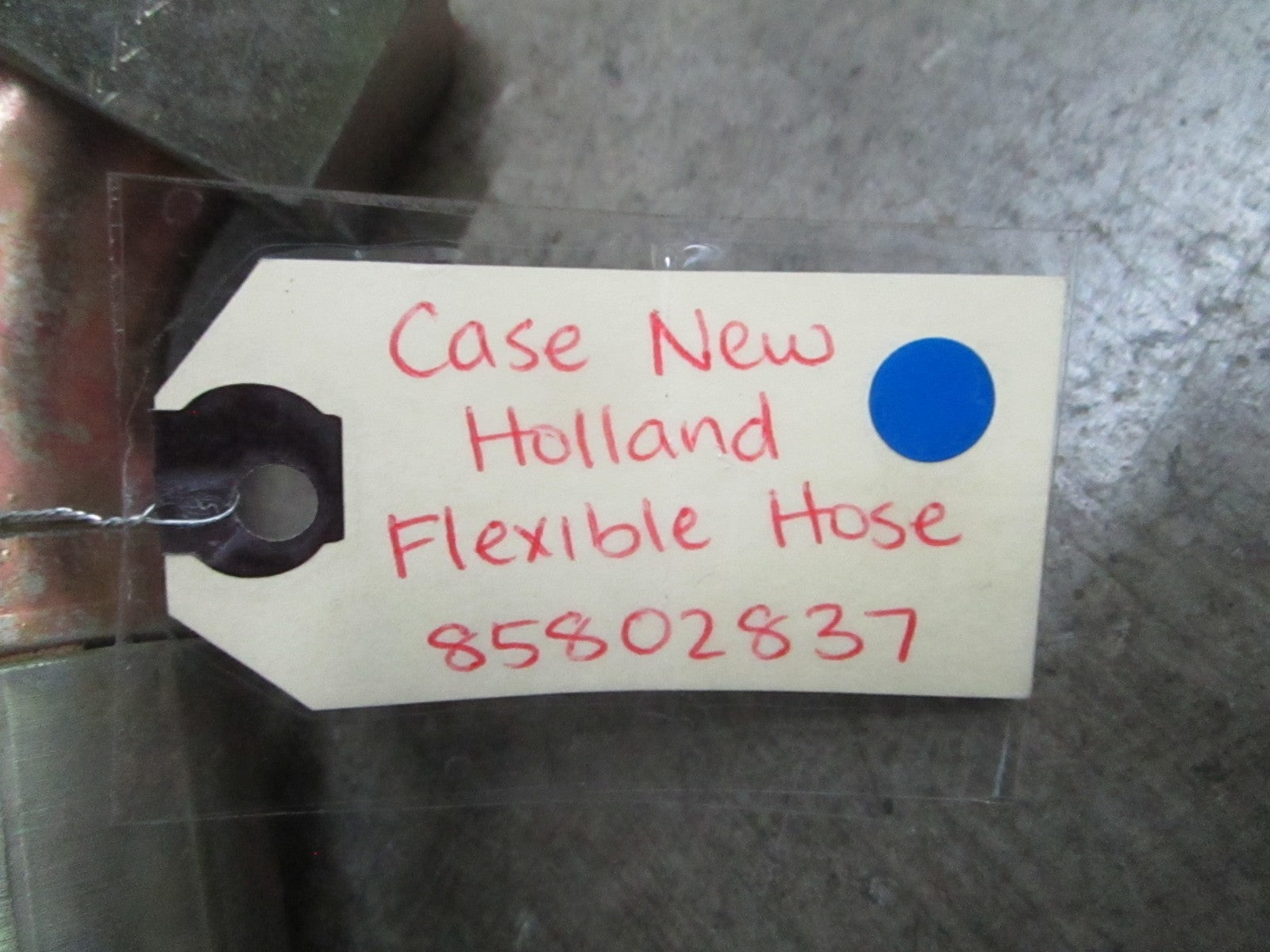*NEW OEM* 0820 Case New Holland Flexible Hose 85802837
