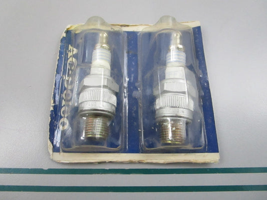 NEW OEM (LOT OF 2) VB40FEM AC Delco Spark Plug 0810
