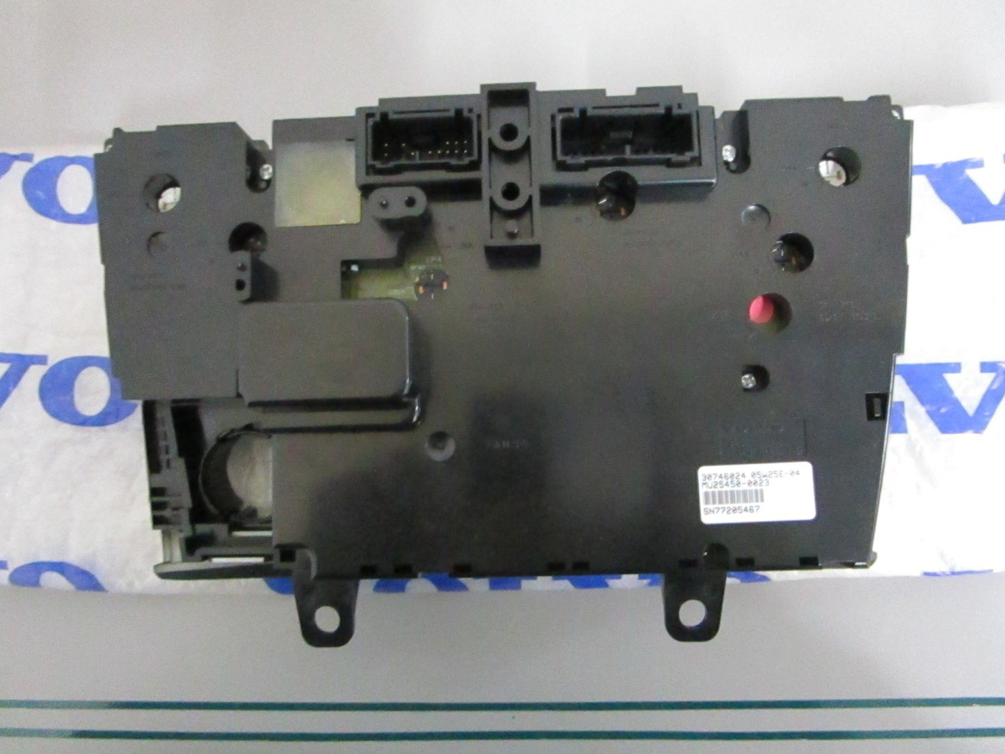 NEW OEM 30746024 Volvo Penta Climate Control Unit 0820