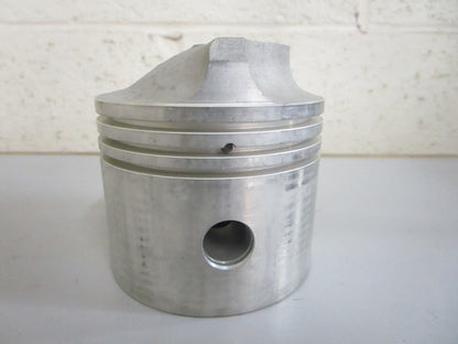 *NEW OEM* 0820 OMC Johnson Evinrude .040 Piston 383698 0383698 315158