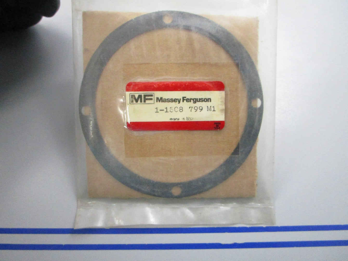 NEW OEM 1508799M1 Massey Ferguson Gasket 0810