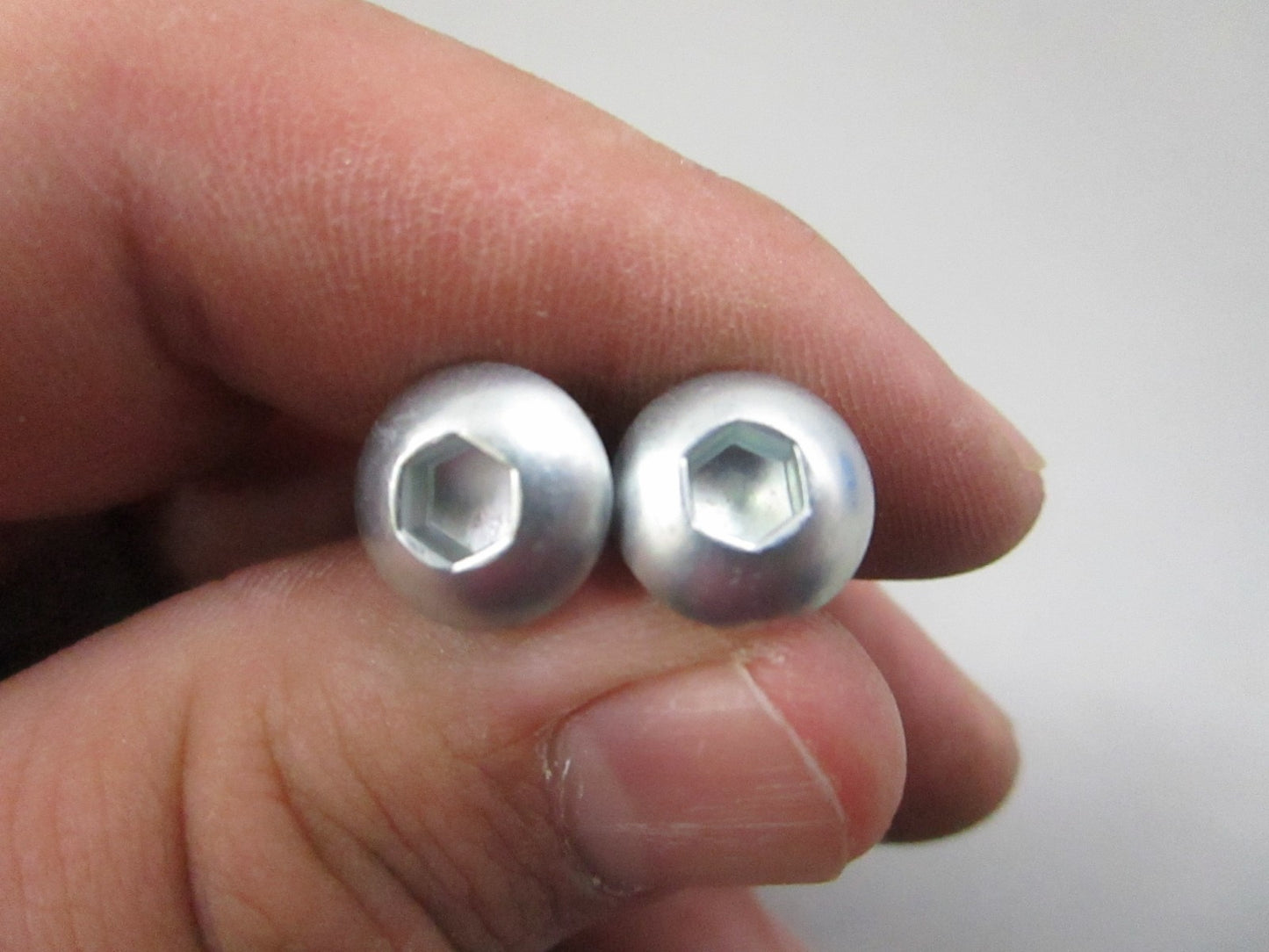NEW OEM (LOT OF 2) 4015 Harley Davidson Screw 0810