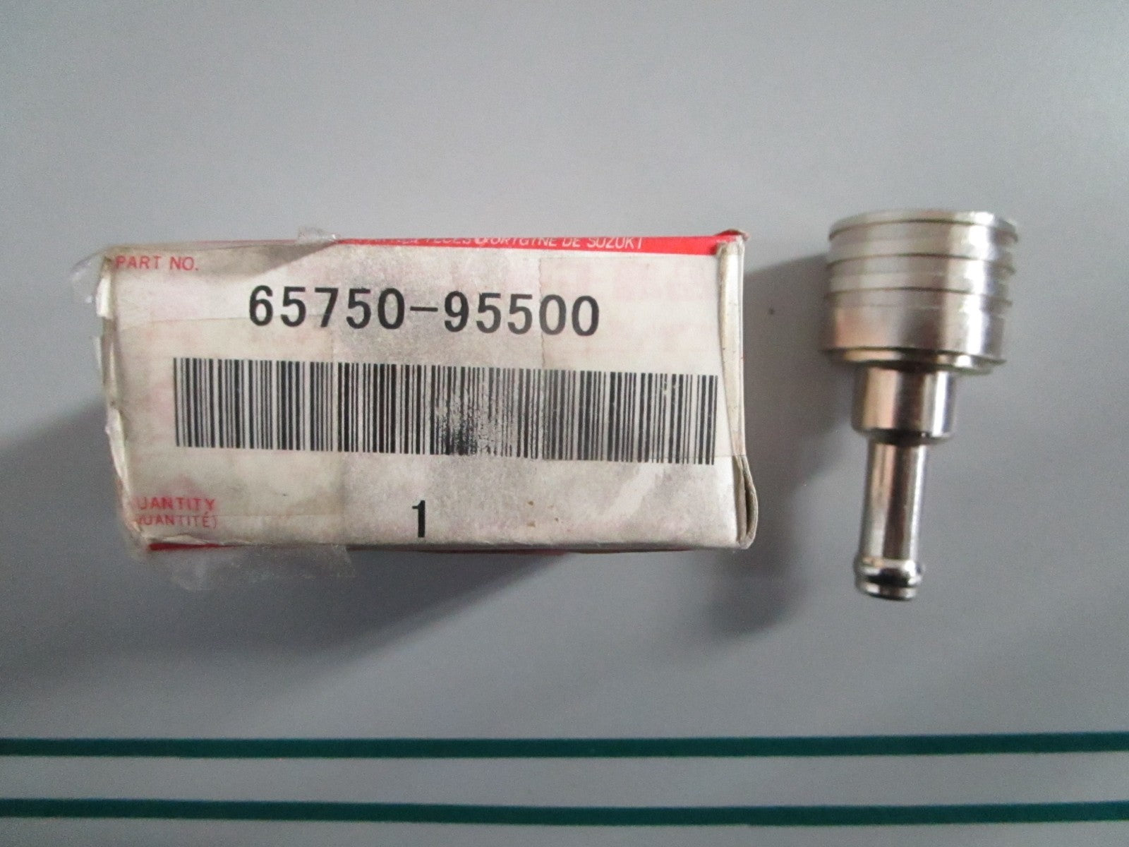 NEW OEM 65750-95500 Suzuki Fuel Connector 0820