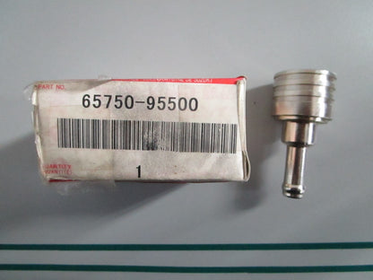 NEW OEM 65750-95500 Suzuki Fuel Connector 0820