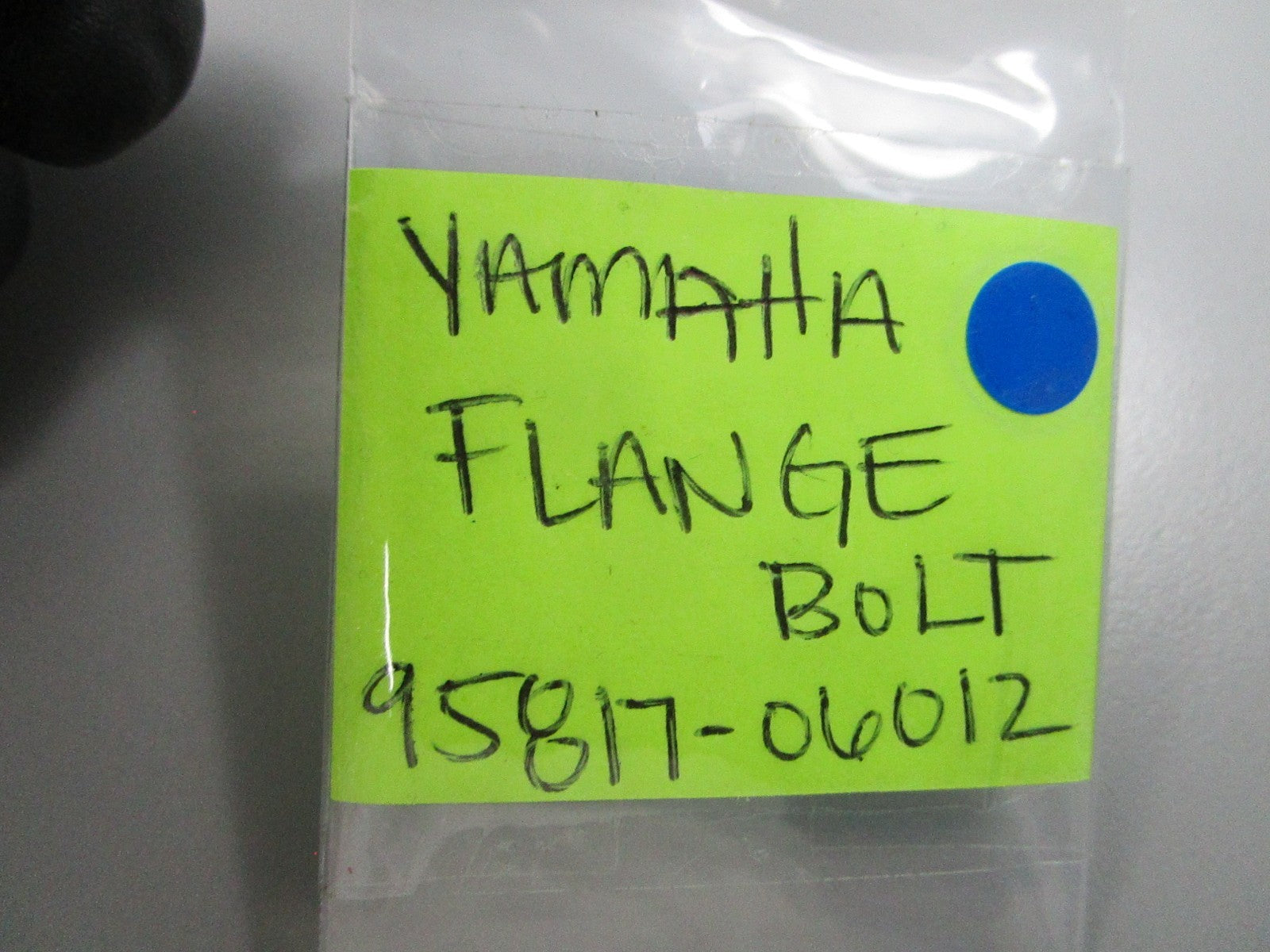 NEW OEM 95817-06012 Yamaha Flange Bolt 0810