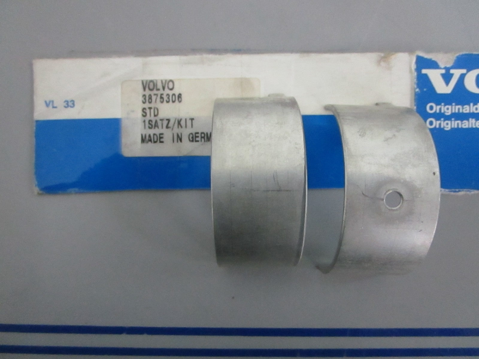*NEW OEM* 0820 Volvo Penta Main Bearing 3875306