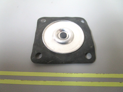 *NEW OEM* 0750 OMC Johnson Evinrude DIAPHRAGM & PLATE 376881 0376881