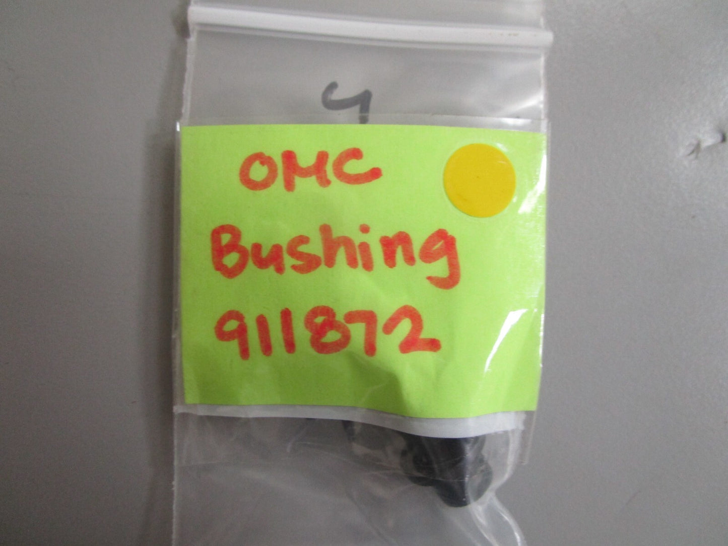 *NEW OEM* (LOT OF 2) 0810 OMC Johnson Evinrude Bushing 911872 0911872