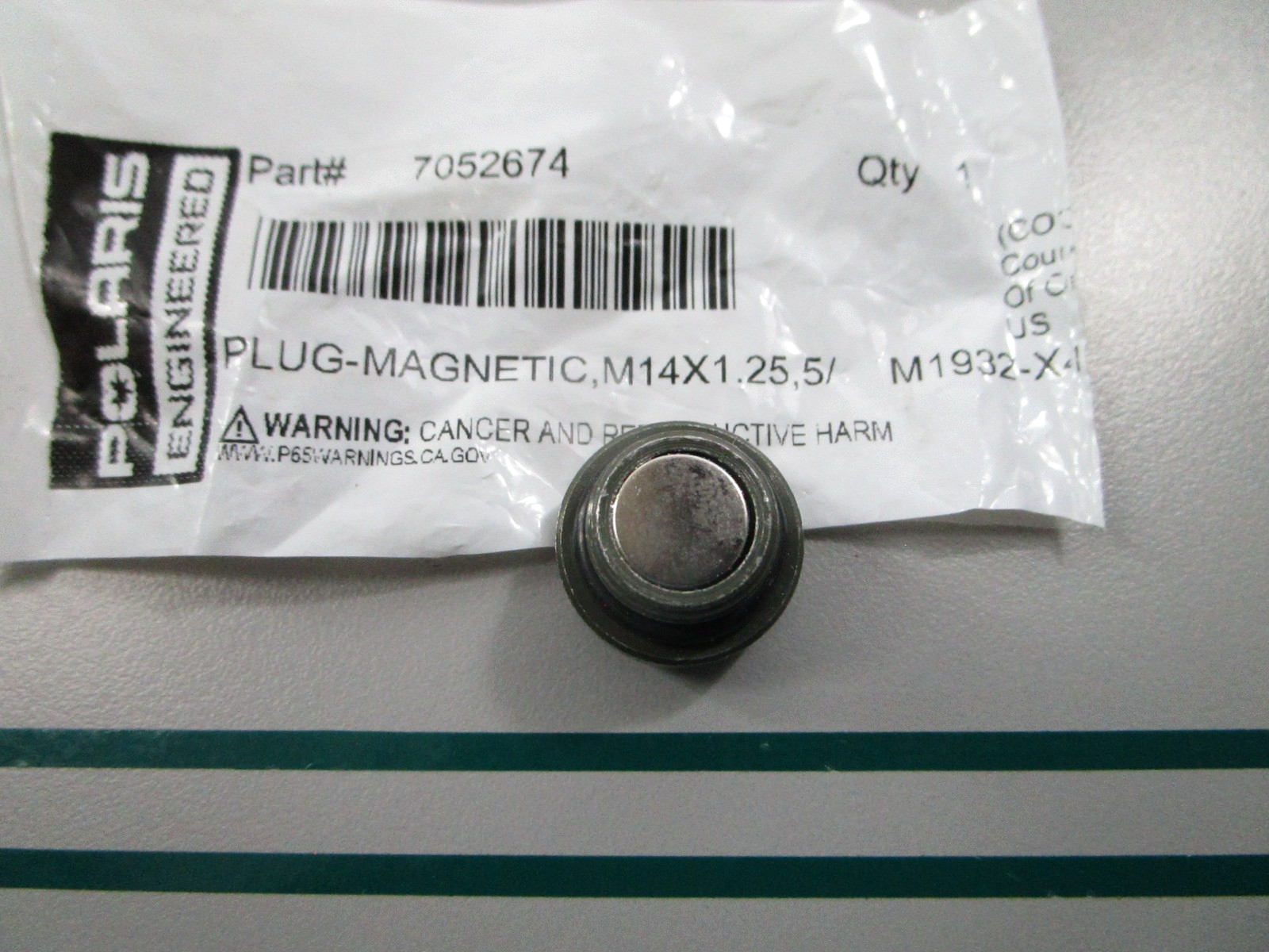 NEW OEM 7052674 Polaris Magnetic Plug 0810