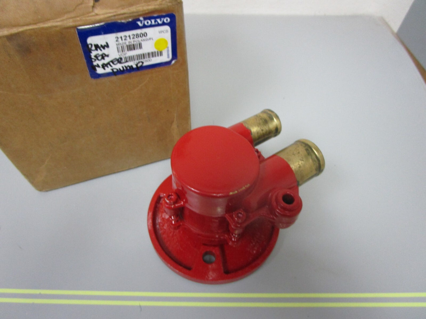 *NEW OEM* 0720 Volvo Penta Raw Sea Water Pump 21212800