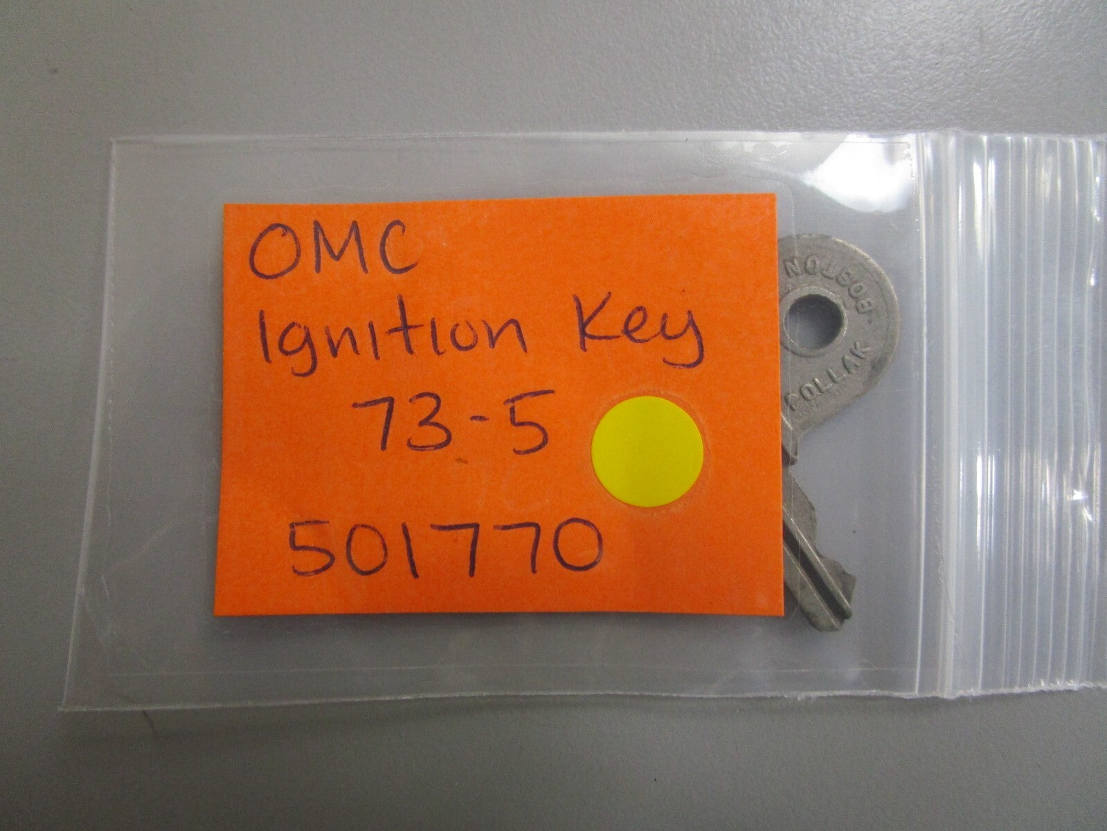 *NEW OEM* 0810 OMC Johnson Evinrude Ignition Key 73-5 501770 0501770