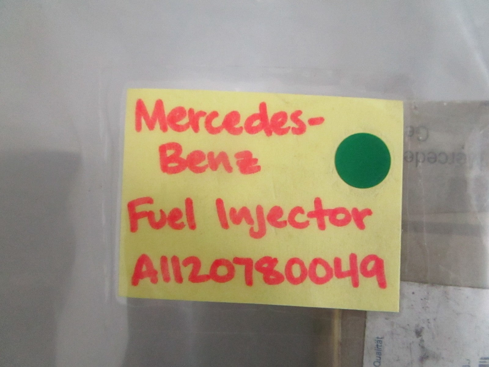 NEW OEM A1120780049 Mercedes-Benz Fuel Injector 0820