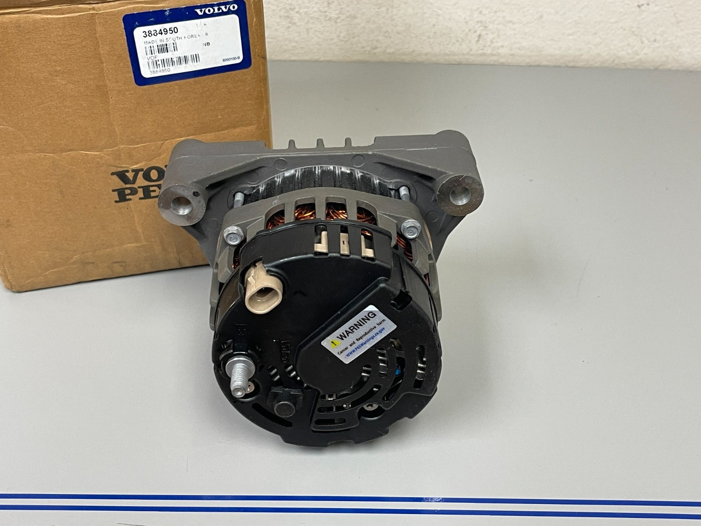 NEW OEM 3884950 Volvo Penta 12V 75A Alternator 0720