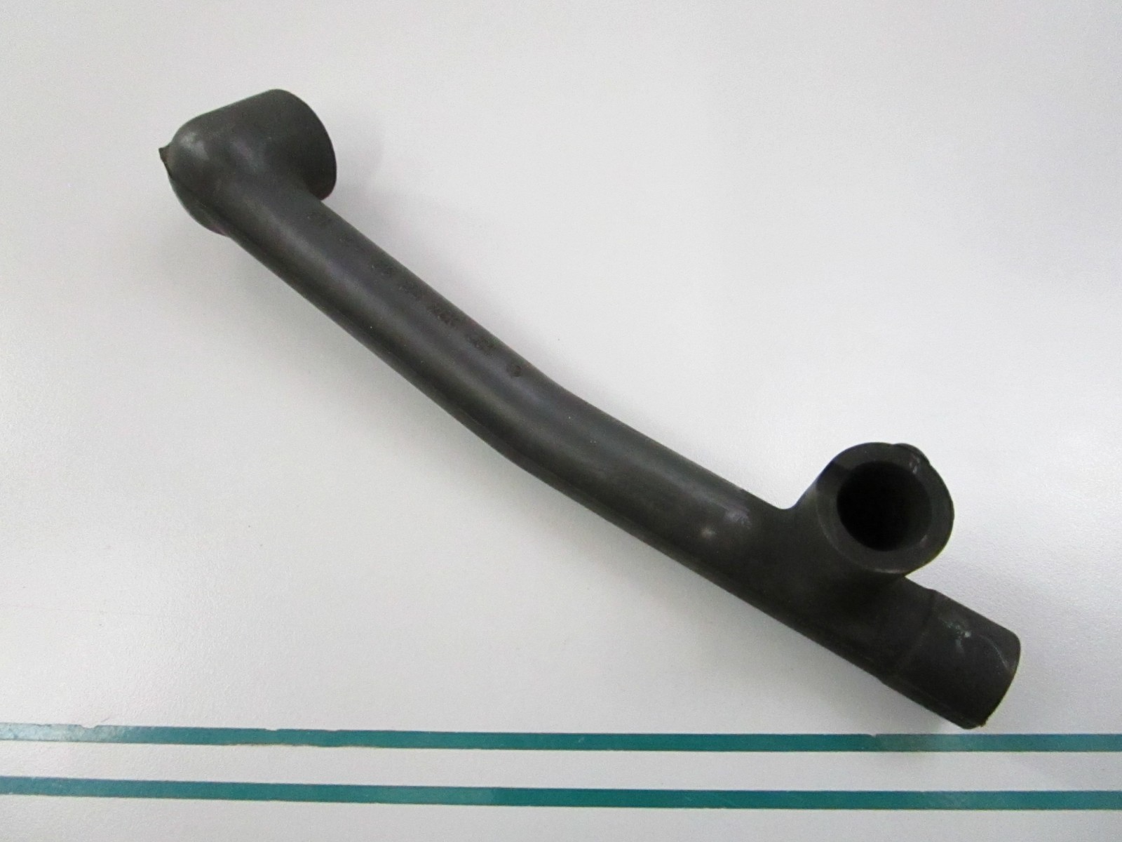 NEW OEM 1020945882 Mercedes-Benz Breather Hose 0810