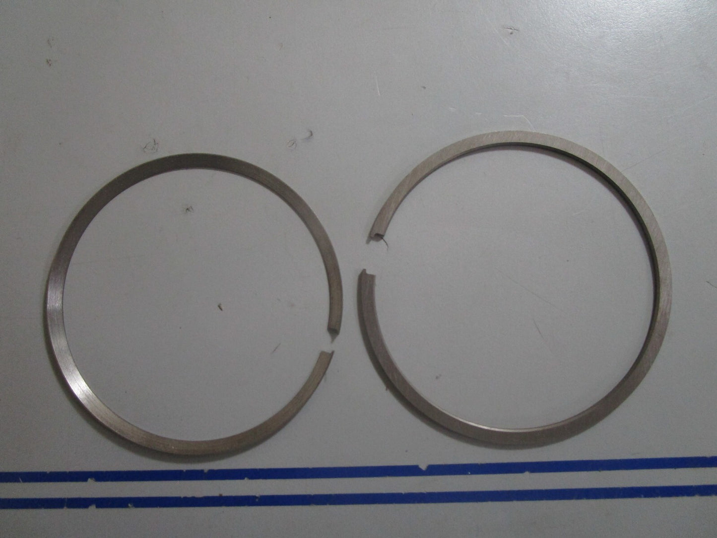 *NEW OEM* 0810 Mercury Quicksilver 2 Piston Ring Set FA658260
