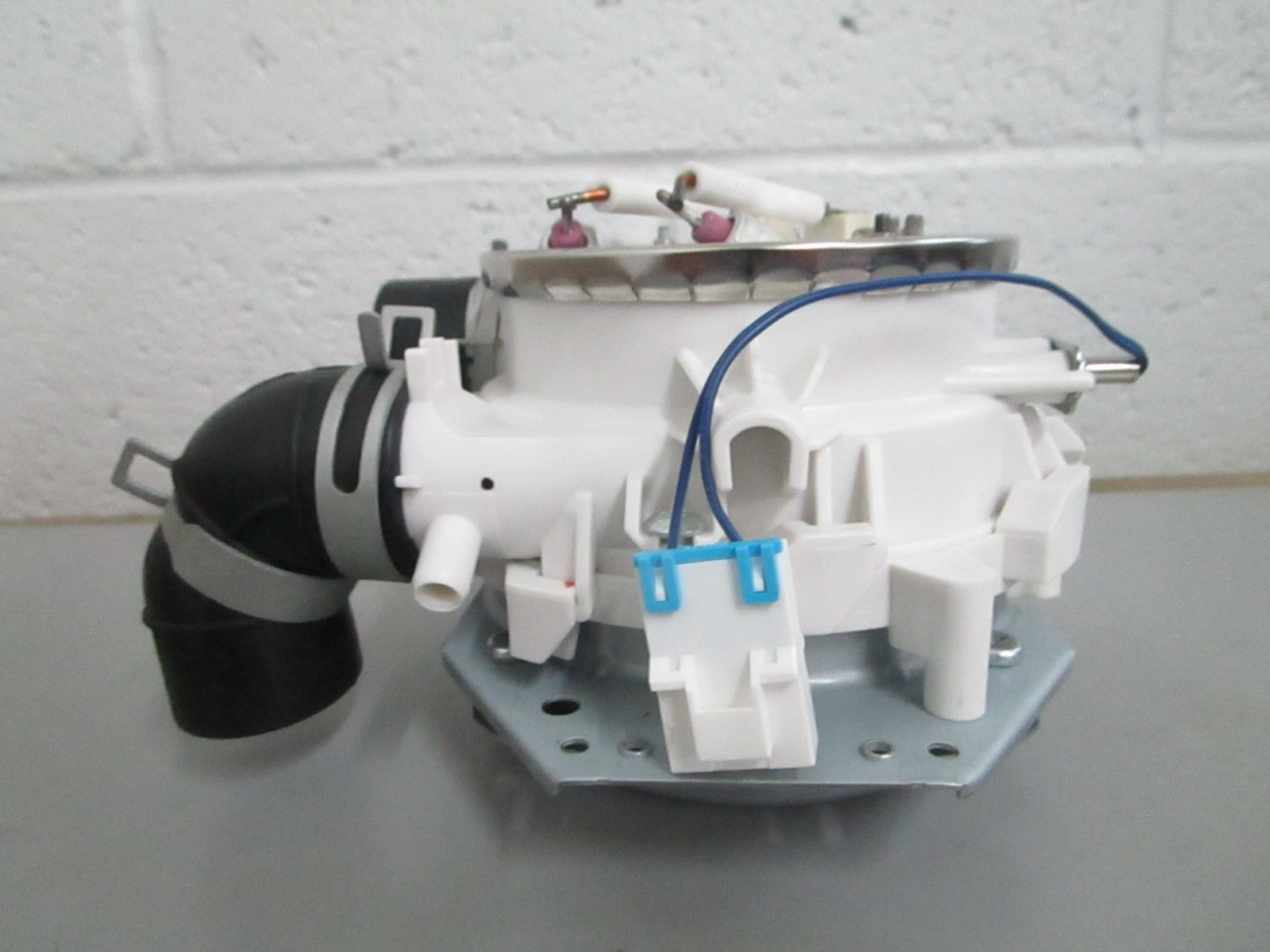 *NEW OEM* 0820 LG SVC Pump Assy AGM30016301