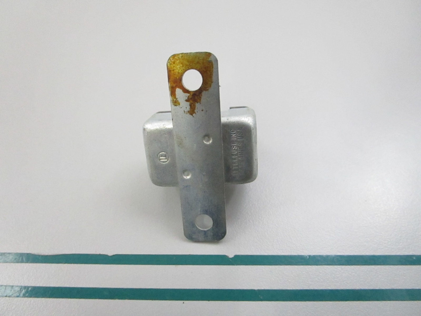NEW OEM 975098 0975098 OMC Johnson Evinrude Fuse 0810