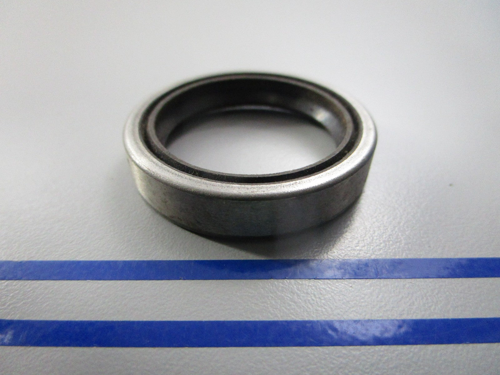 NEW OEM 321504 0321504 OMC Johnson Evinrude Upper Crankshaft Oil Seal 0810