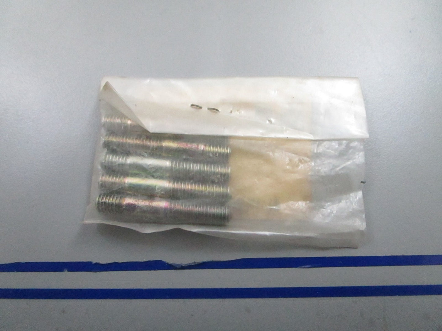 *NEW OEM* (LOT OF 5) 0810 Yamaha Stud Bolt 90116-06M04