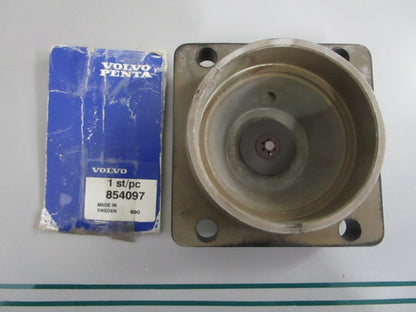 NEW OEM 854097 Volvo Penta Bearing Cover 0820