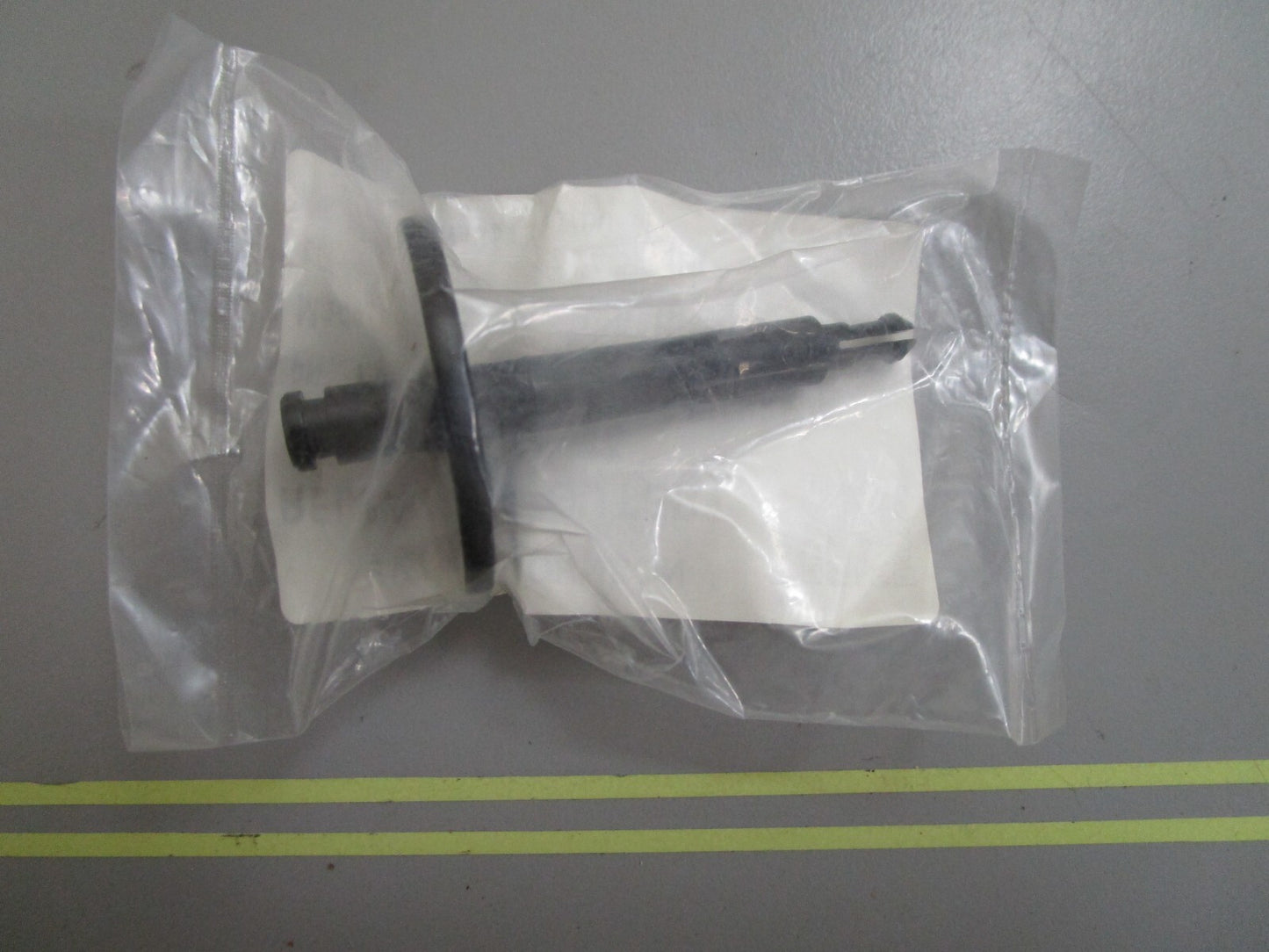 *NEW OEM* 0810 OMC Johnson Evinrude Outer Release Rod 766364 0766364