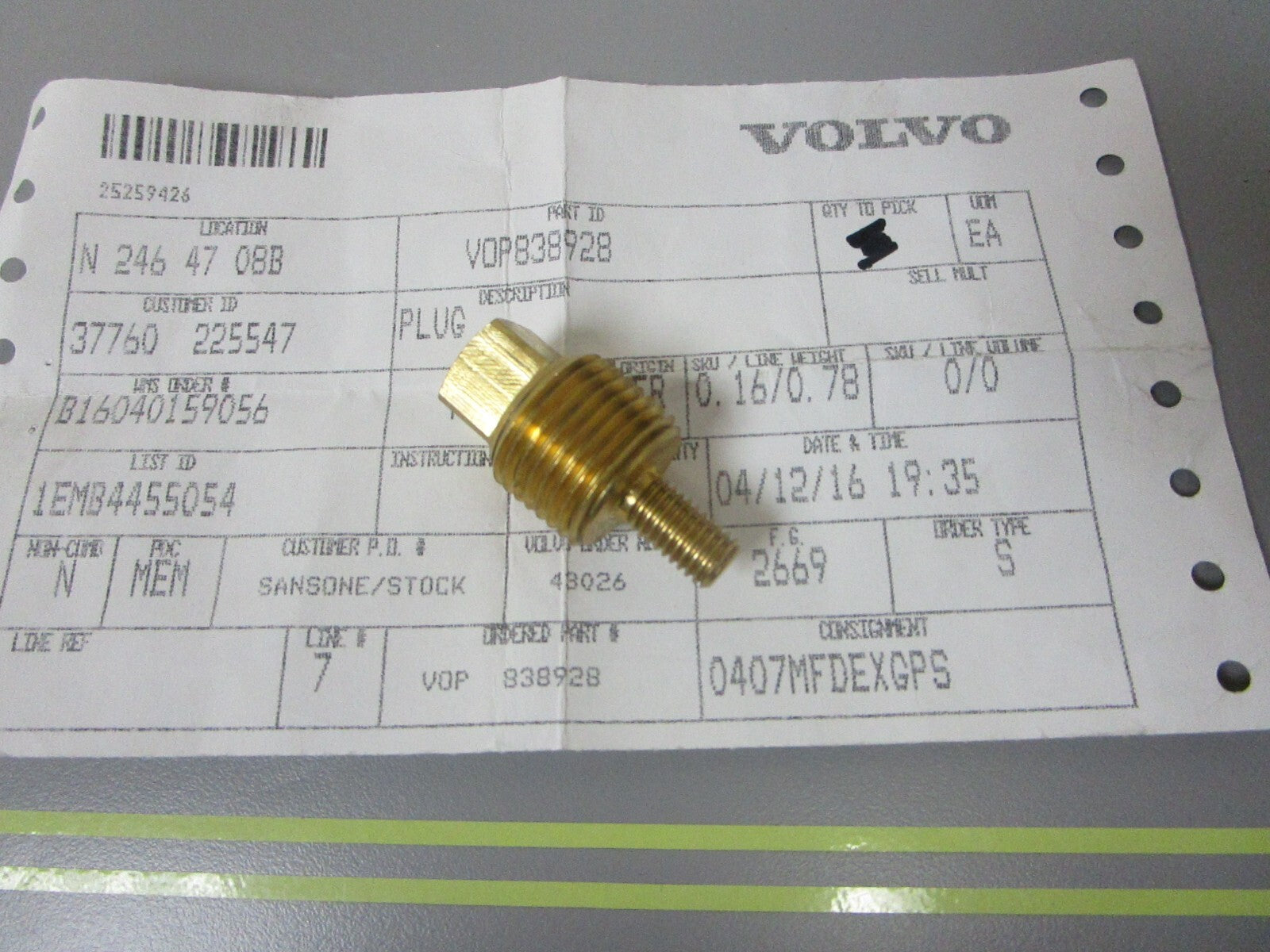 *NEW OEM* 0810 Volvo Penta Anode Plug 838928