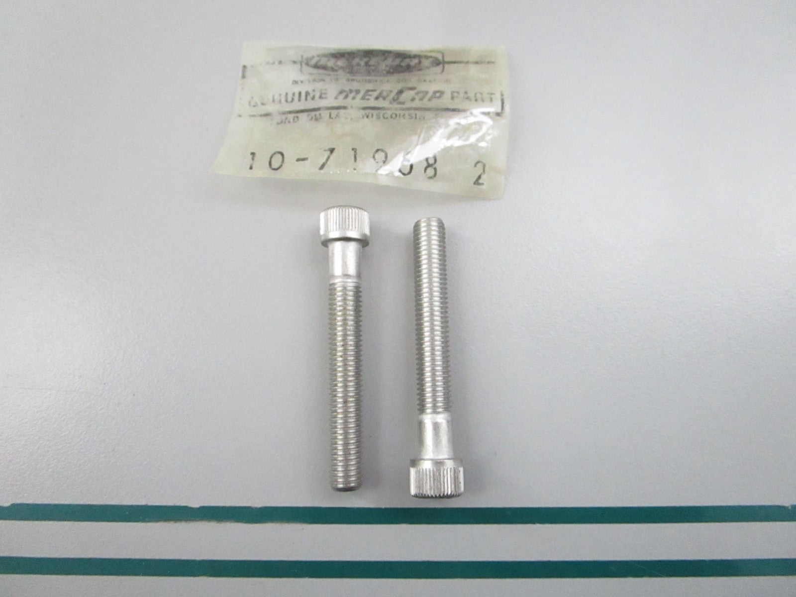 NEW OEM (LOT OF 2) 10-71958 Mercury Quicksilver Screw 0810
