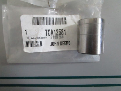 NEW OEM TCA12581 John Deere Splined Coupling 0820