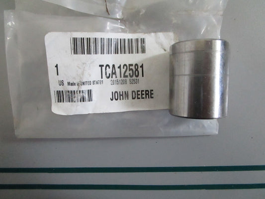 NEW OEM TCA12581 John Deere Splined Coupling 0820