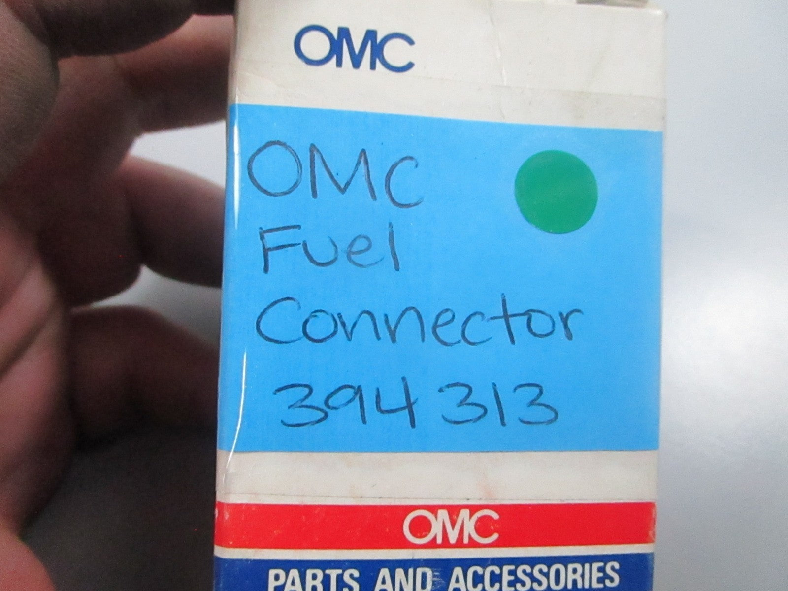 NEW OEM 394313 0394313 OMC Johnson Evinrude Fuel Connector 0810
