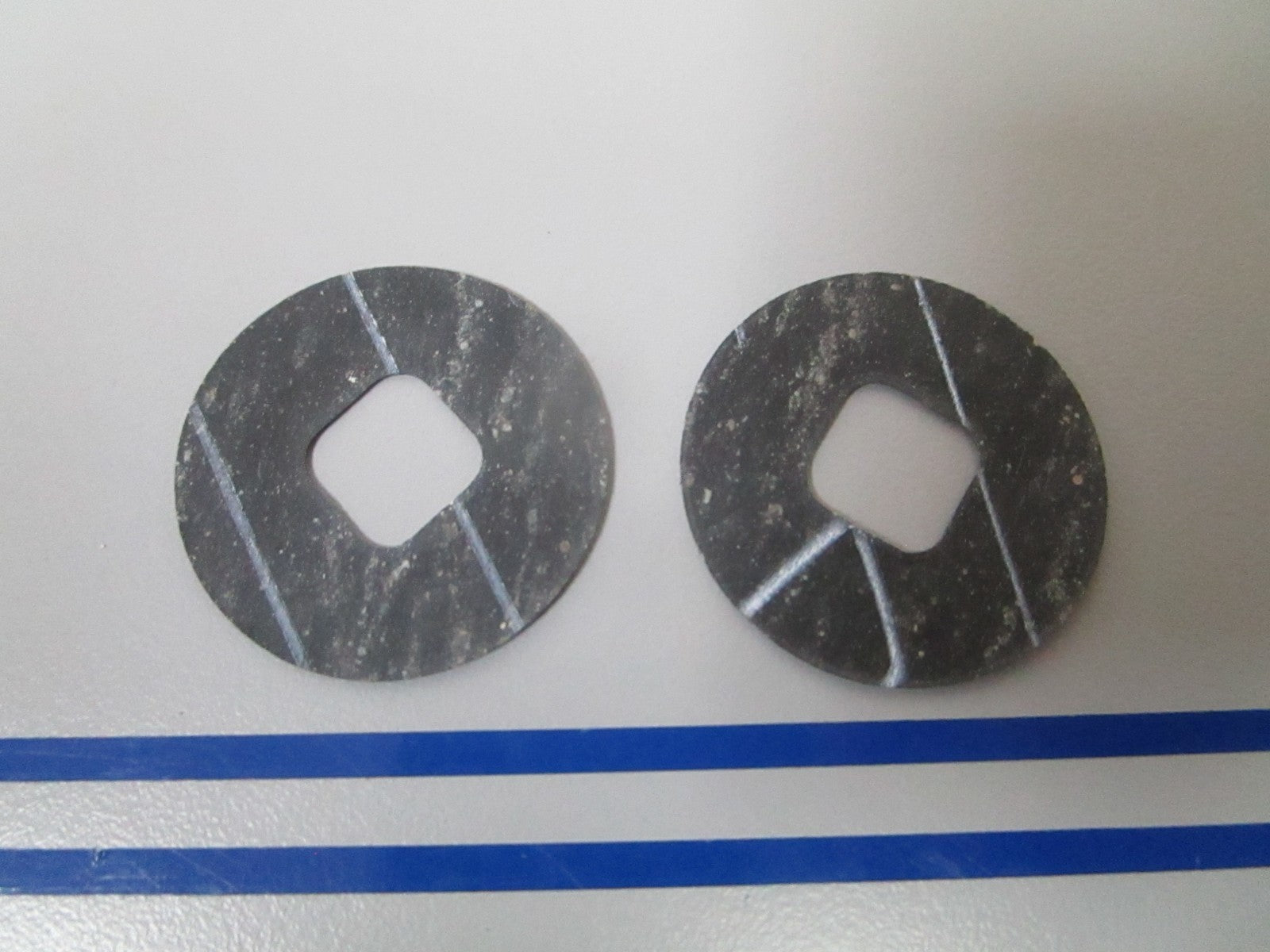 NEW OEM (LOT OF 2) 27-80662M Mercury Quicksilver Mounting Gasket 0810