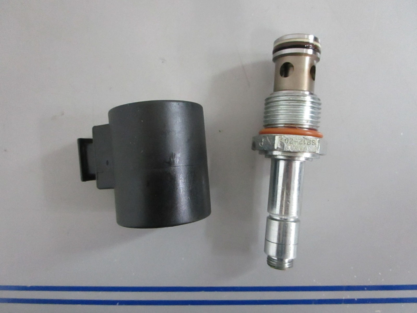 *NEW OEM* 0820 Crown Proportional Solenoid 135800-001