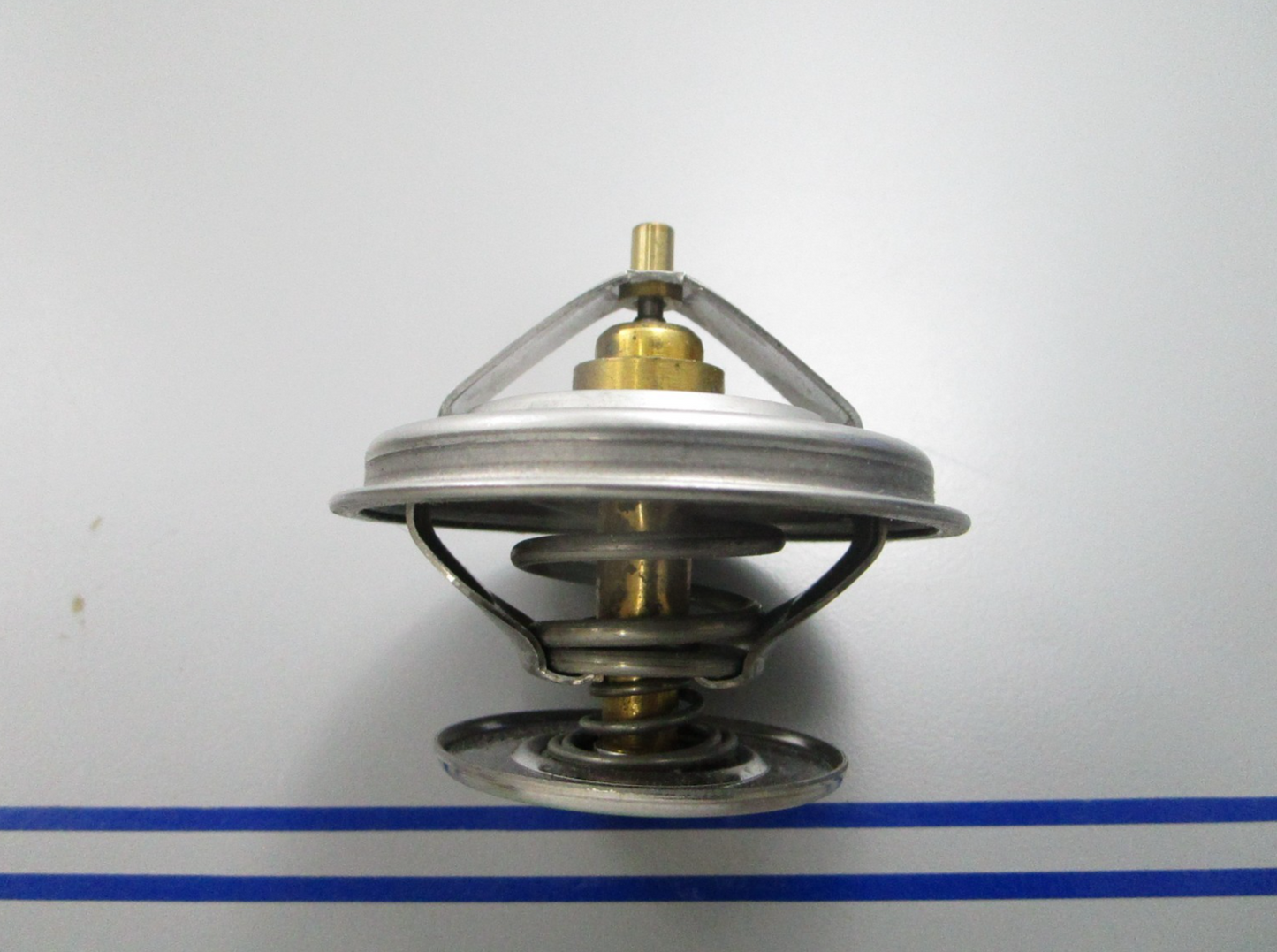 NEW OEM 51.06402-0065 MAN Thermostat 0810