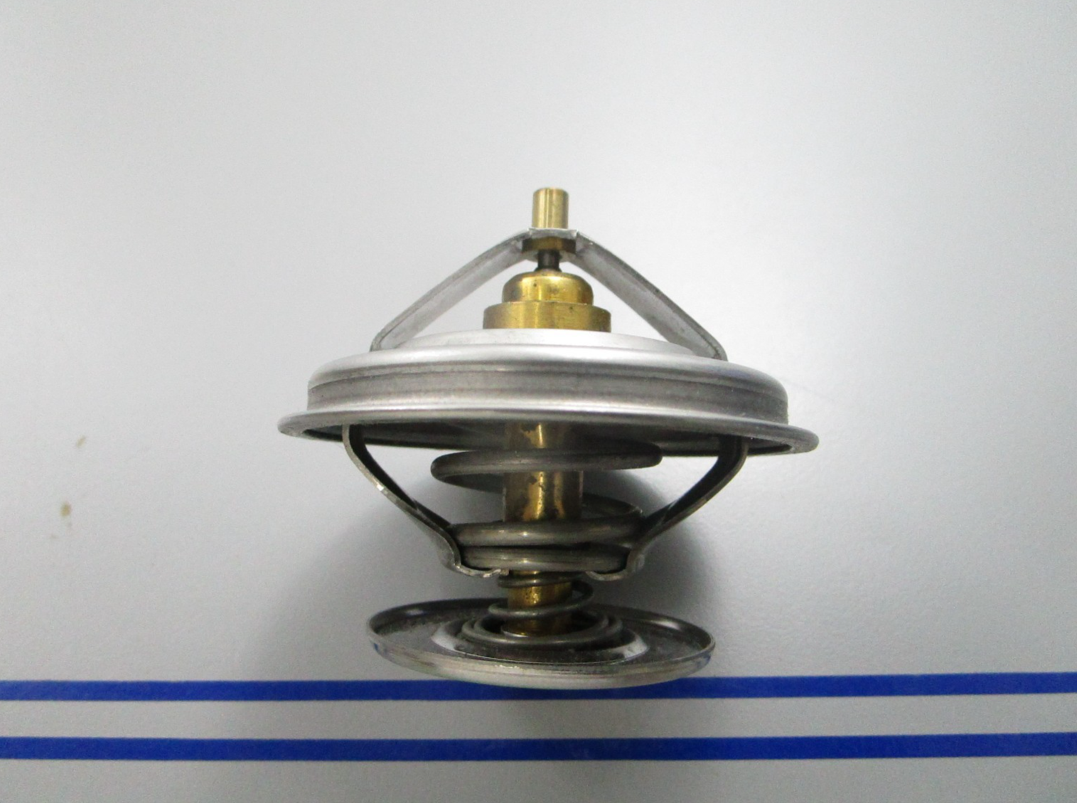 NEW OEM 51.06402-0065 MAN Thermostat 0810