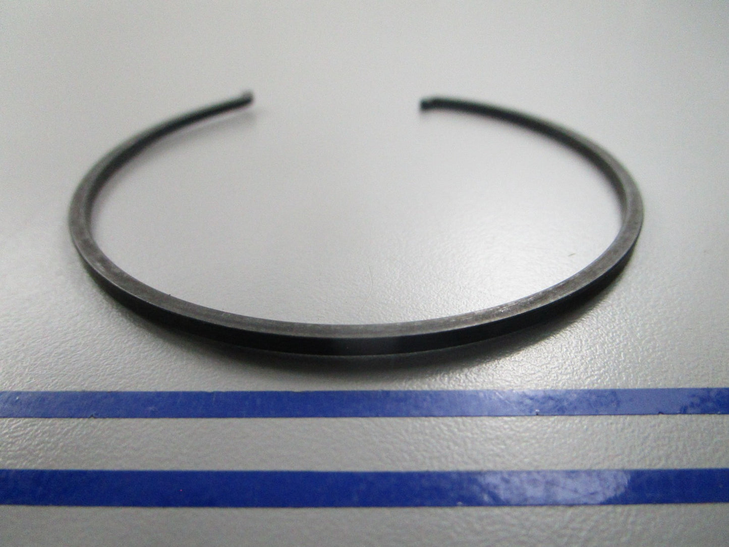 NEW OEM 073981-003 Crown Retainer Square Wire 0810