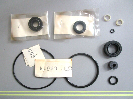 *NEW OEM* 0750 Mercury Quicksilver SEAL KIT FK1068