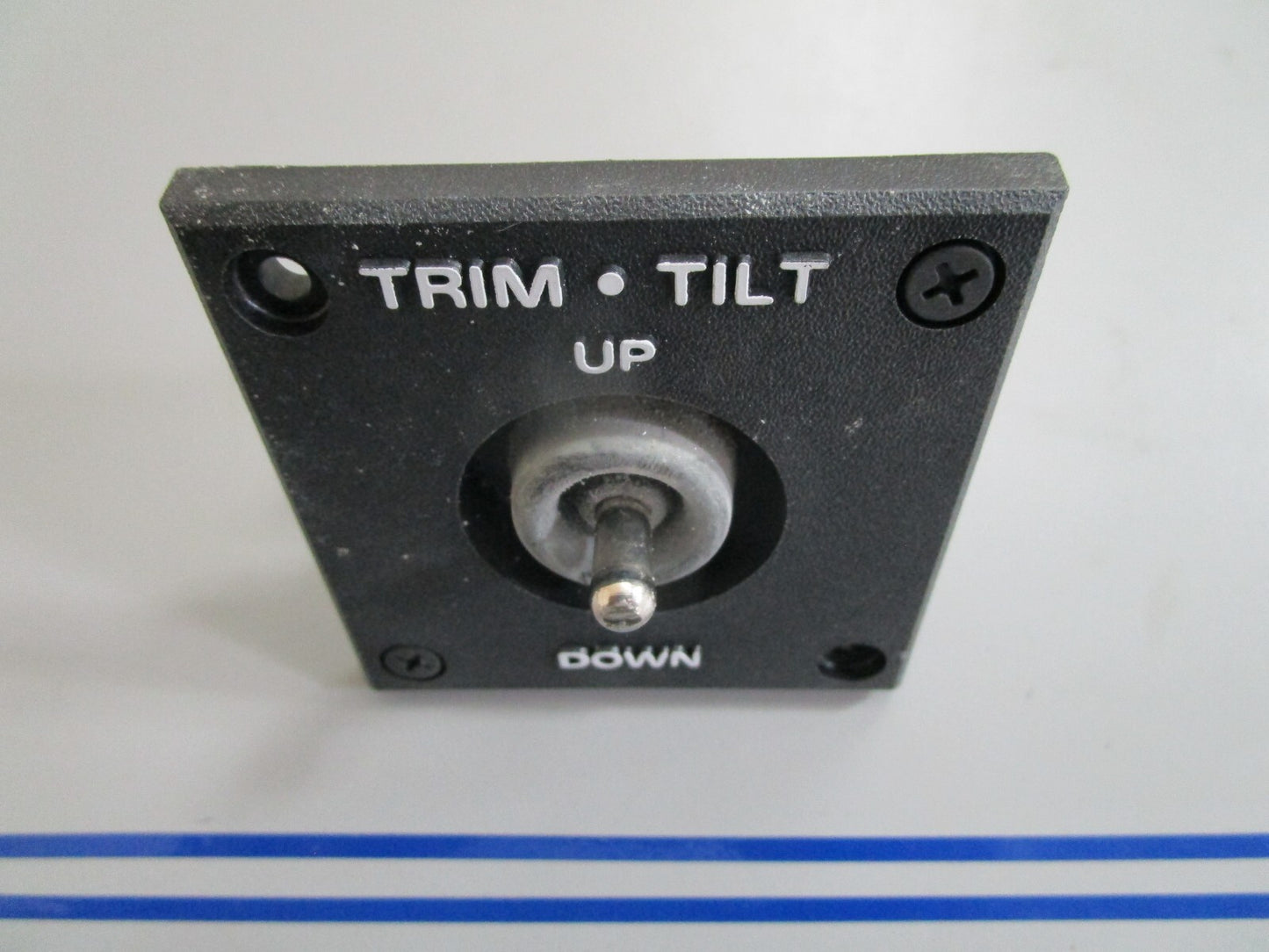 *NEW OEM* 0820 OMC Johnson Evinrude Switch & Bezel Ay 174652 0174652