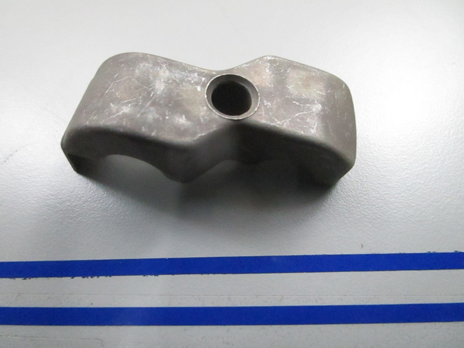 *NEW OEM* 0810 OMC Johnson Evinrude Trunnion 349060 0349060